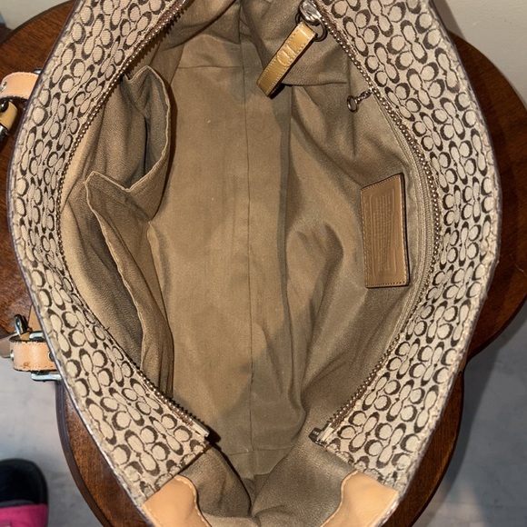 Coach  f12348 Rare mini c’s  shoulder bag  small tote
Brown/tan/mustard patent - Picture 3 of 15